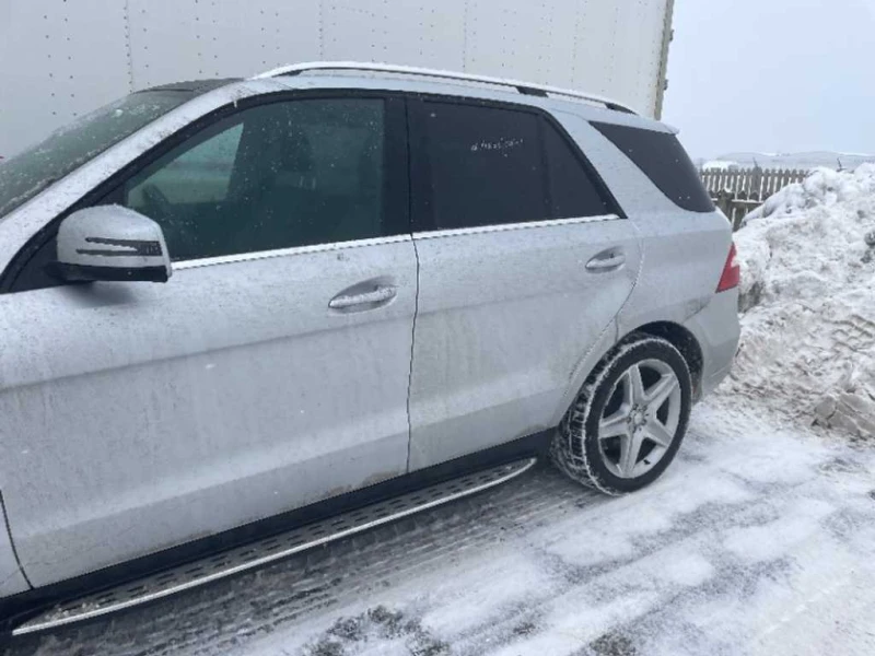 Mercedes-Benz ML 350, снимка 9 - Автомобили и джипове - 48841102