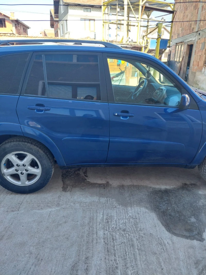 Toyota Rav4, снимка 6 - Автомобили и джипове - 48909769