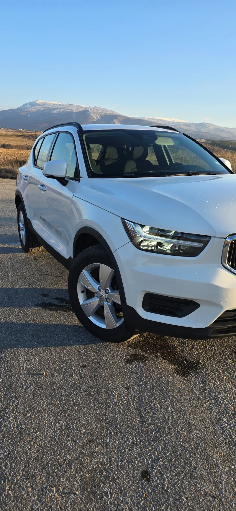 Volvo XC40 D3, снимка 3 - Автомобили и джипове - 49456703