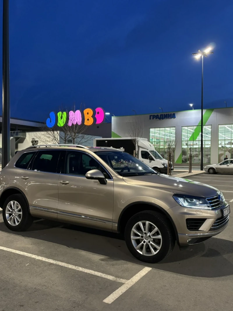 VW Touareg R line  TDI 262кс , снимка 4 - Автомобили и джипове - 52584673