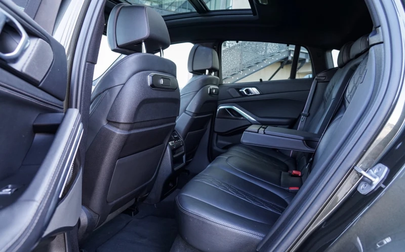 BMW X6 40i xDrive M Sport, снимка 9 - Автомобили и джипове - 53118249
