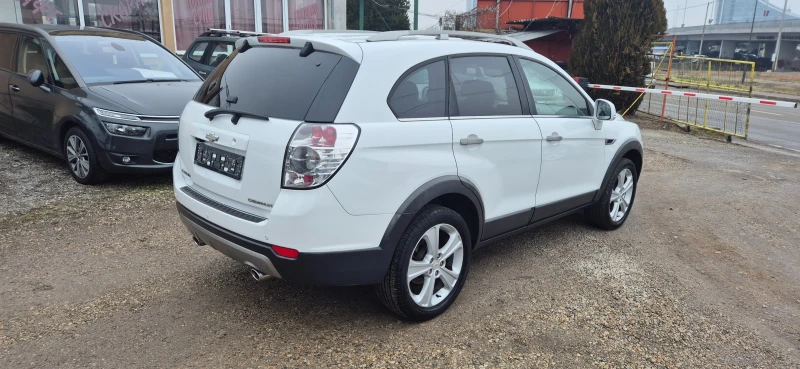 Chevrolet Captiva 2.2D 4x4 7места, снимка 5 - Автомобили и джипове - 53215735