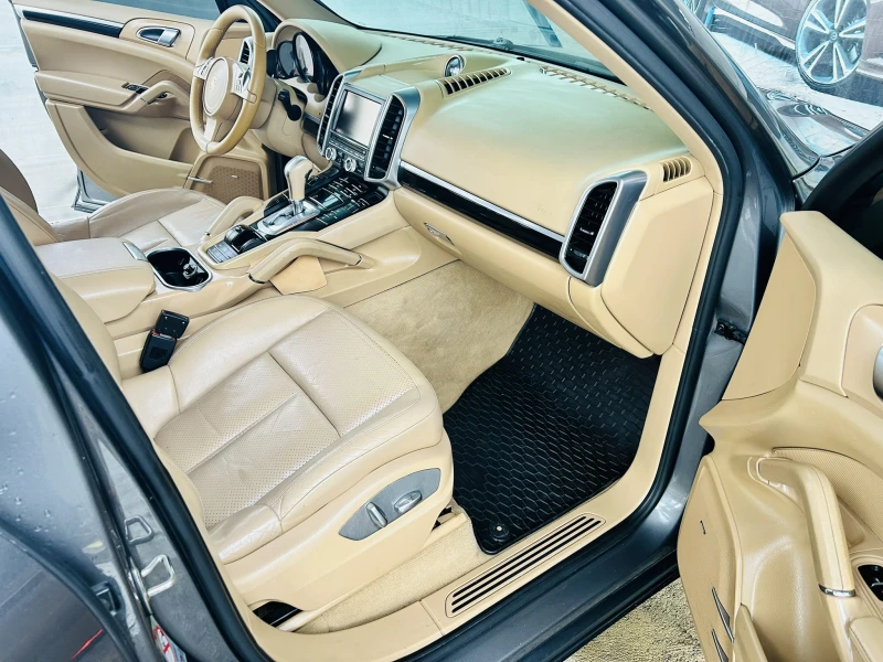 Porsche Cayenne 3.0D* PANO* BOSE* NAVI* 8-ZF* , снимка 12 - Автомобили и джипове - 53263903