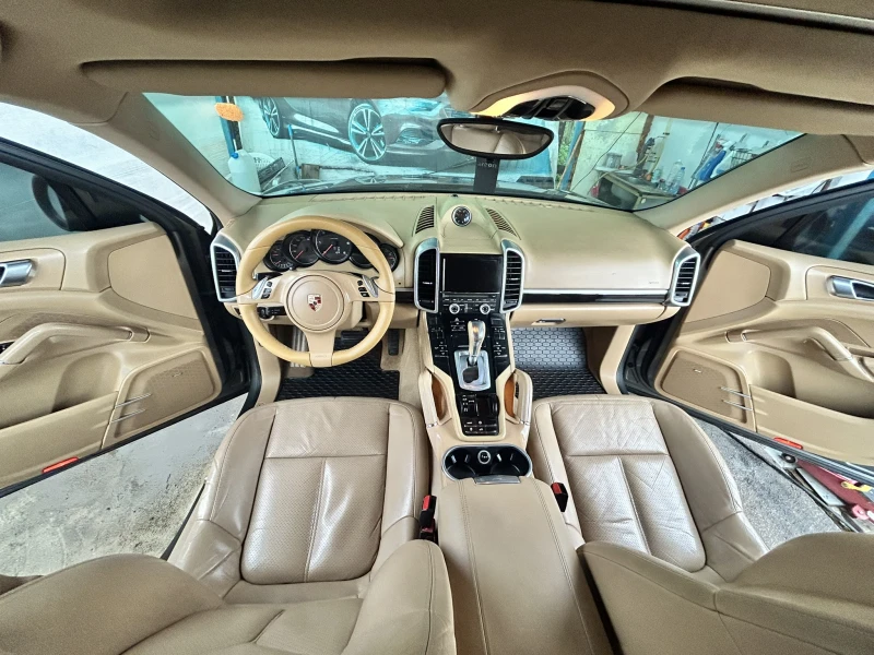 Porsche Cayenne 3.0D* PANO* BOSE* NAVI* 8-ZF* , снимка 13 - Автомобили и джипове - 53263903