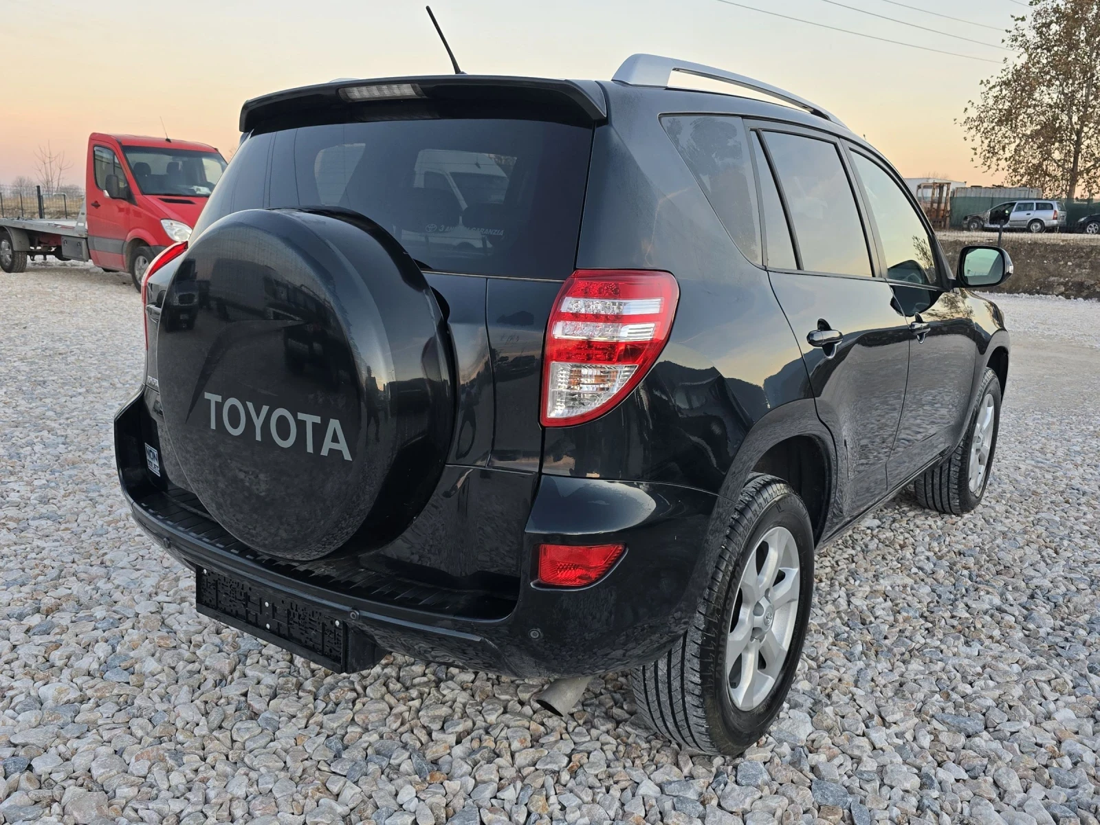 Toyota Rav4 2.2D4D/150КС/EXECUTIVE/КОЖА/НАВИГАЦИЯ/ПОДГРЕВ - изображение 4