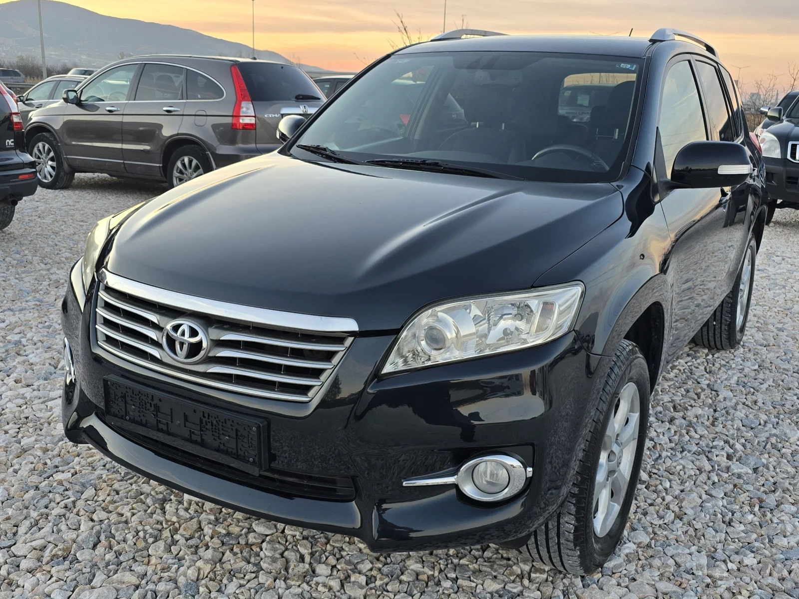 Toyota Rav4 2.2D4D/150КС/EXECUTIVE/КОЖА/НАВИГАЦИЯ/ПОДГРЕВ - [1] 