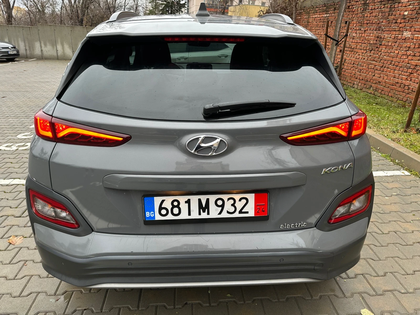 Hyundai Kona PREMIUM 64KWh FULL ASSIST/DISSTR/KRELL/HEADUP - изображение 5