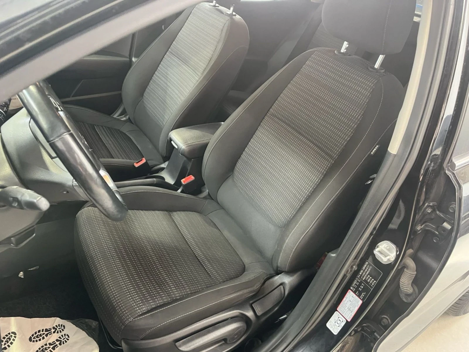 Kia Stonic 1.6 CRDi / 110hp / EU6 - изображение 7