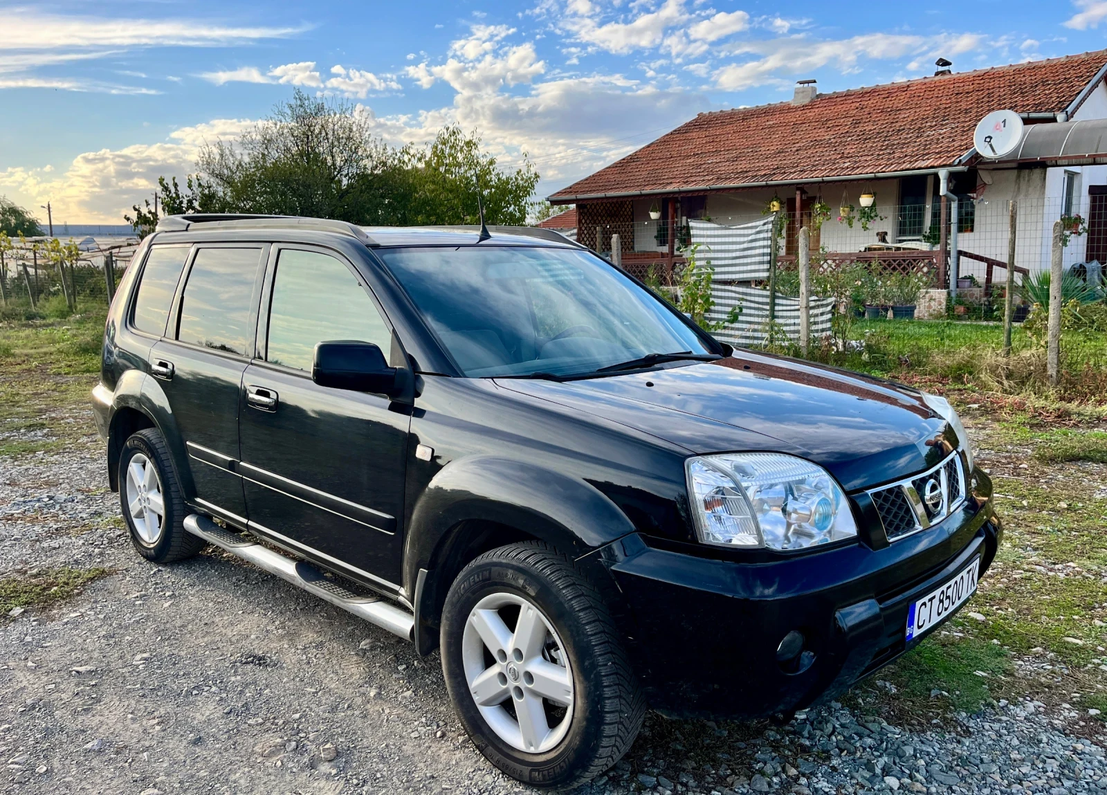 Nissan X-trail 2.2 DCI 4x4 - изображение 2