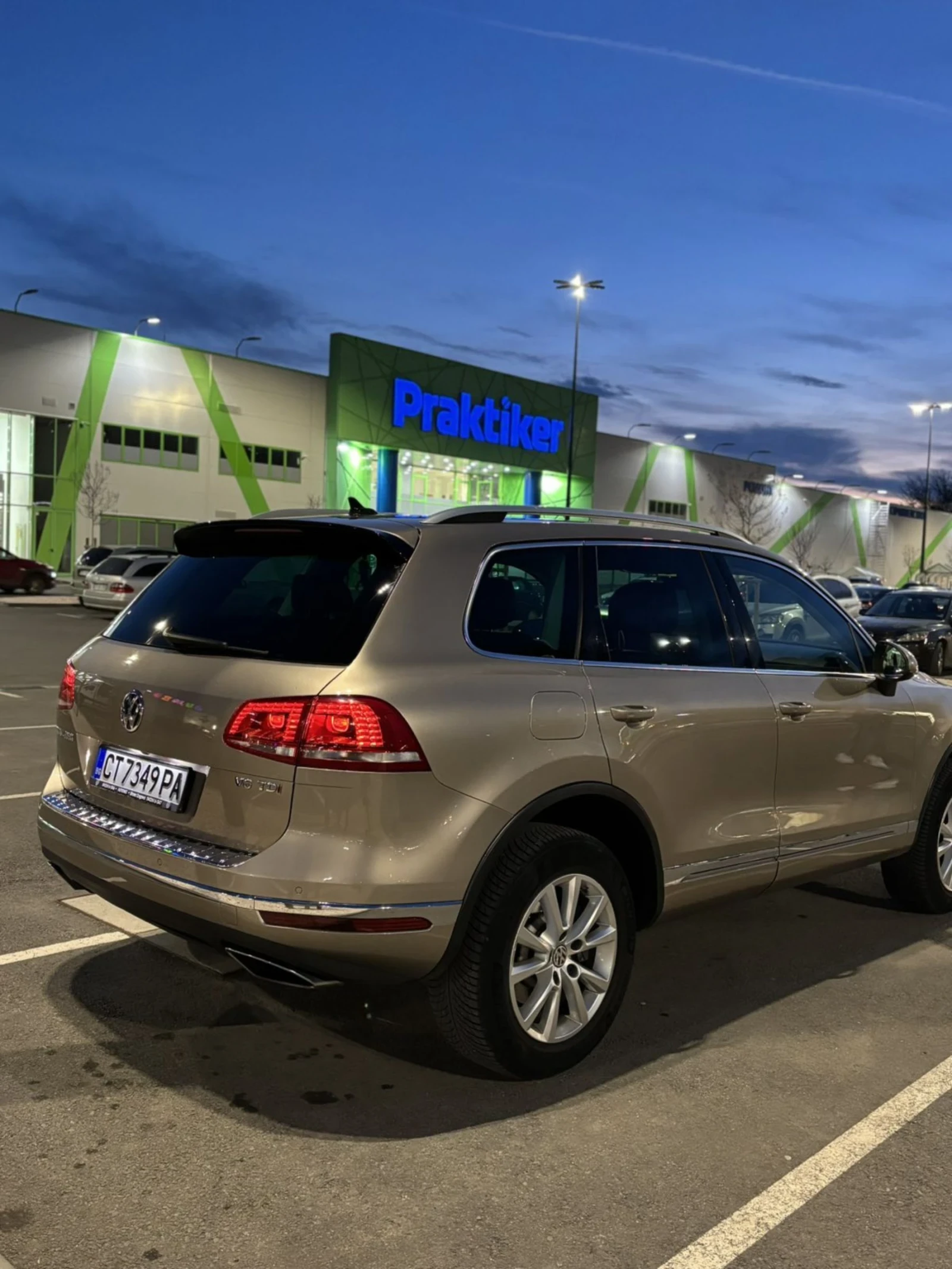 VW Touareg R line  TDI 262  | Mobile.bg   3