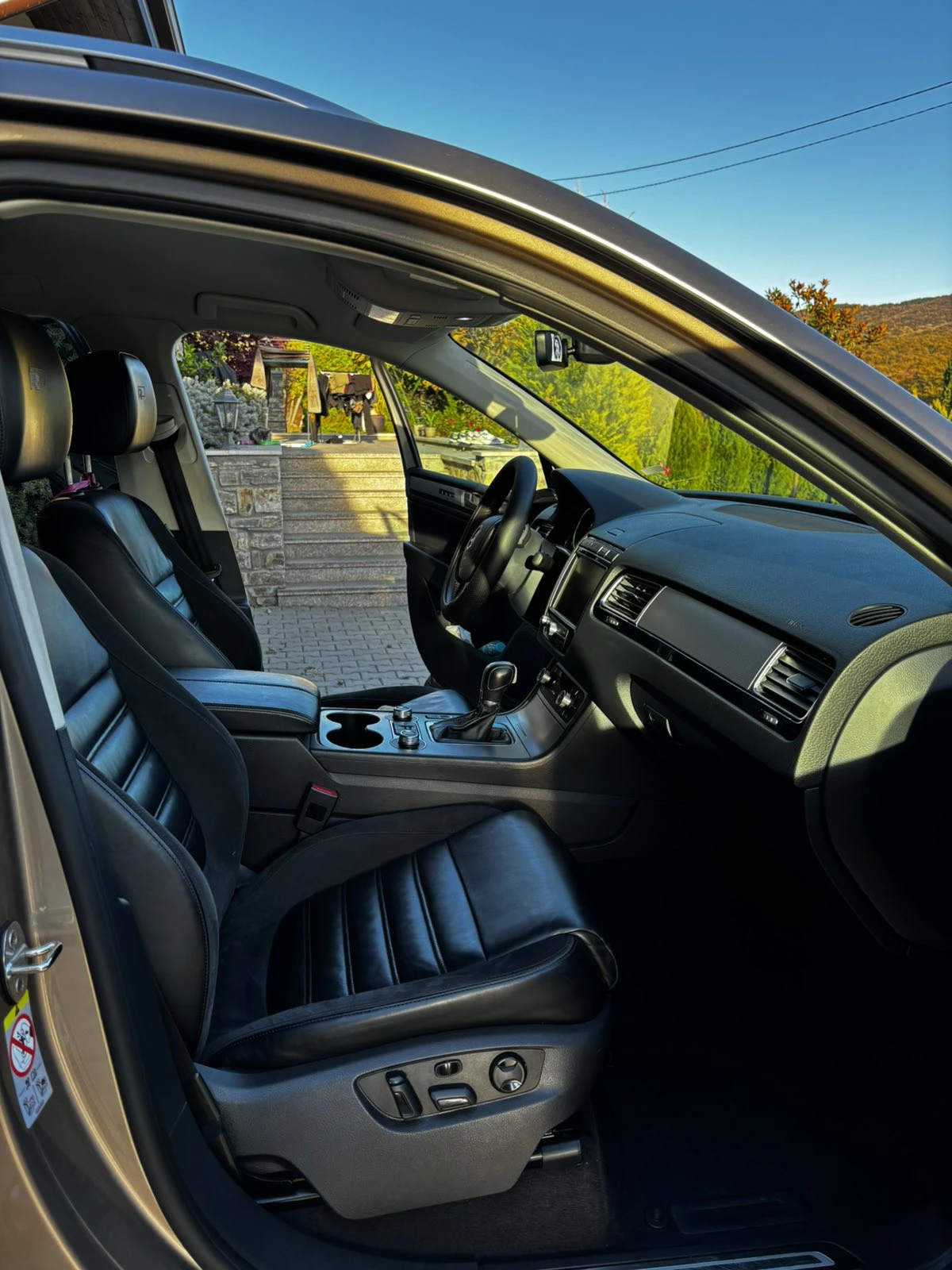 VW Touareg R line  TDI 262  | Mobile.bg   13