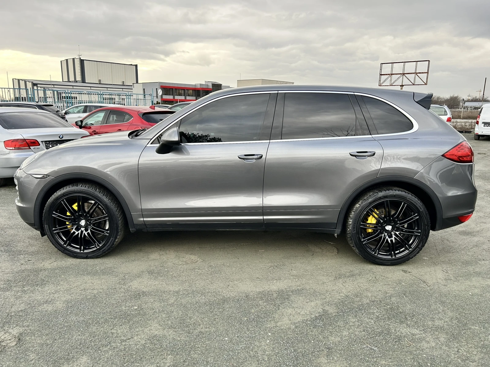 Porsche Cayenne 3.0D* PANO* BOSE* NAVI* 8-ZF*  - изображение 2
