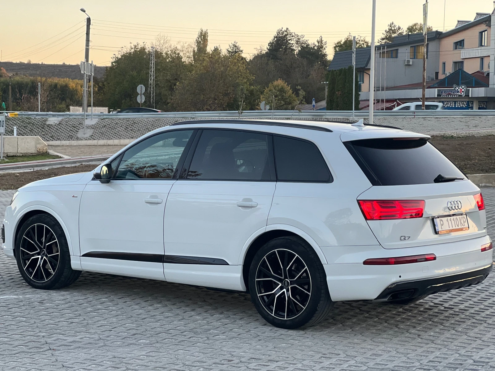 Audi Q7 3.0TDI S-Line , снимка 6 - Автомобили и джипове - 53605419