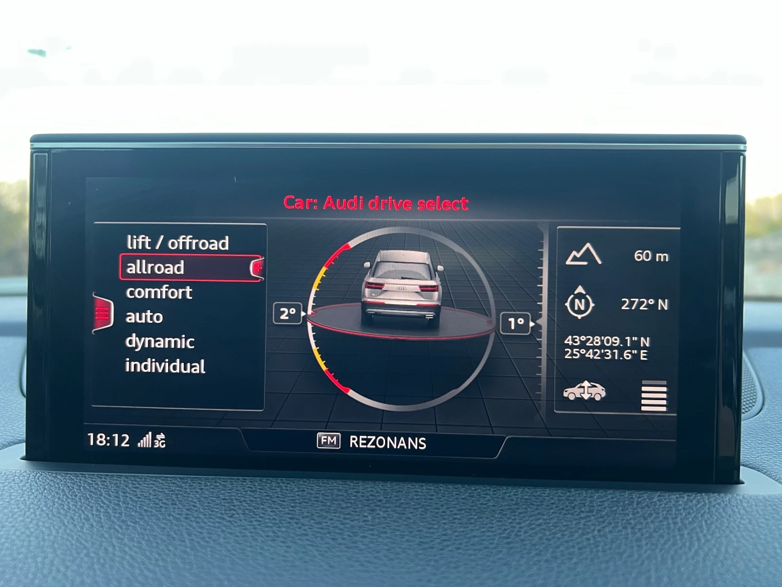 Audi Q7 3.0TDI S-Line , снимка 11 - Автомобили и джипове - 53605419