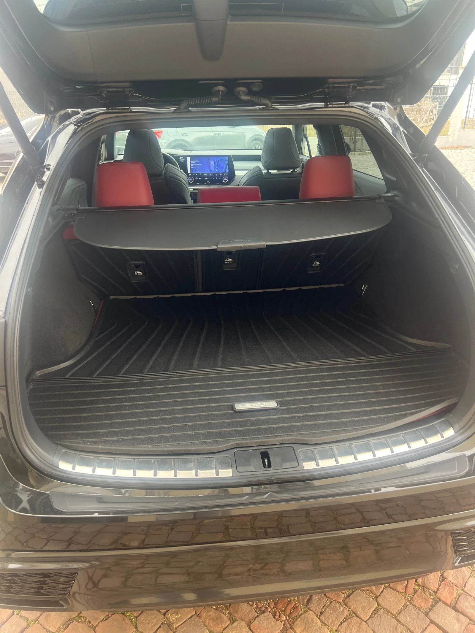 Lexus RX 500h F-Sport, снимка 15 - Автомобили и джипове - 54042820