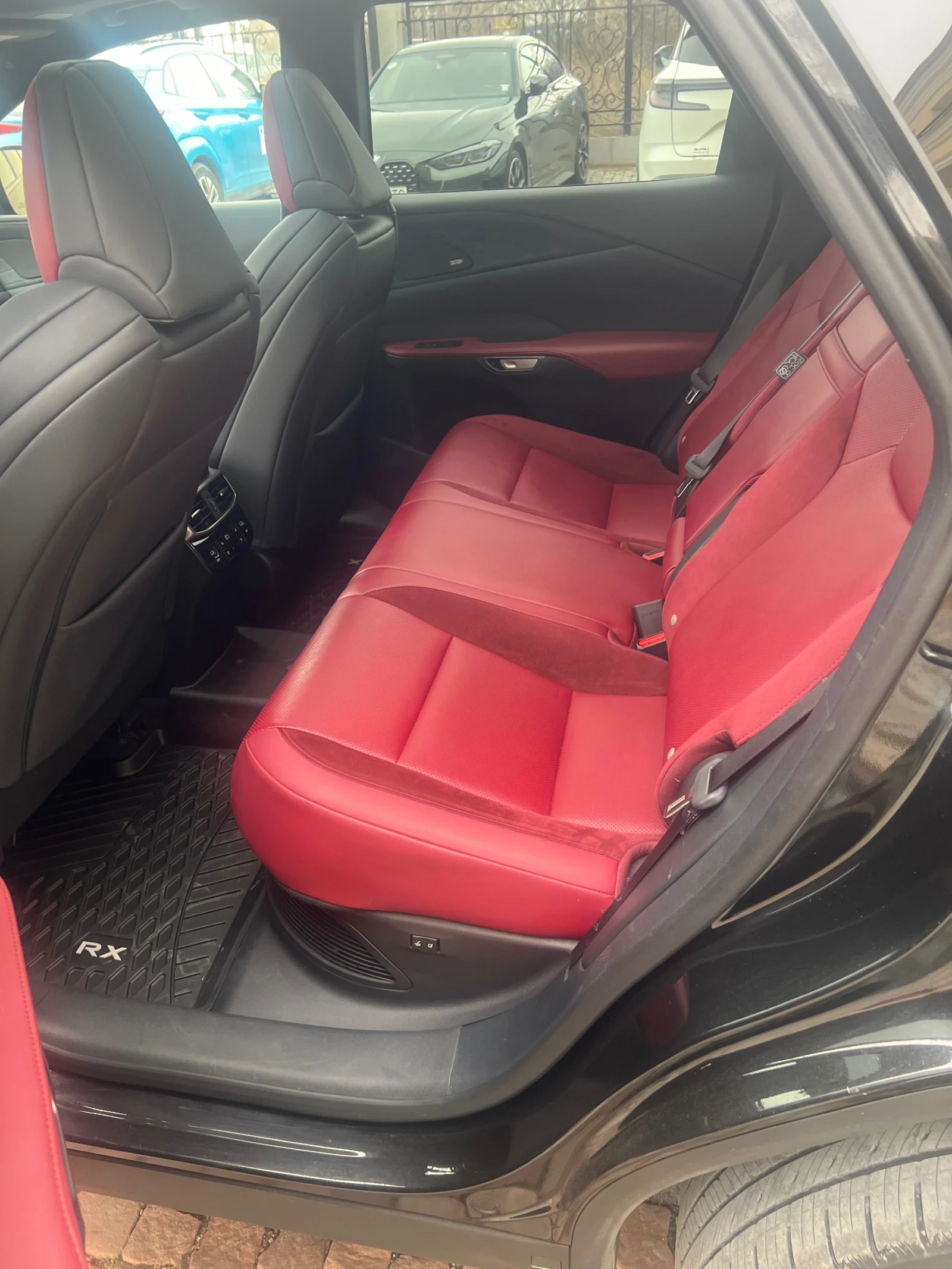 Lexus RX 500h F-Sport, снимка 12 - Автомобили и джипове - 54042820