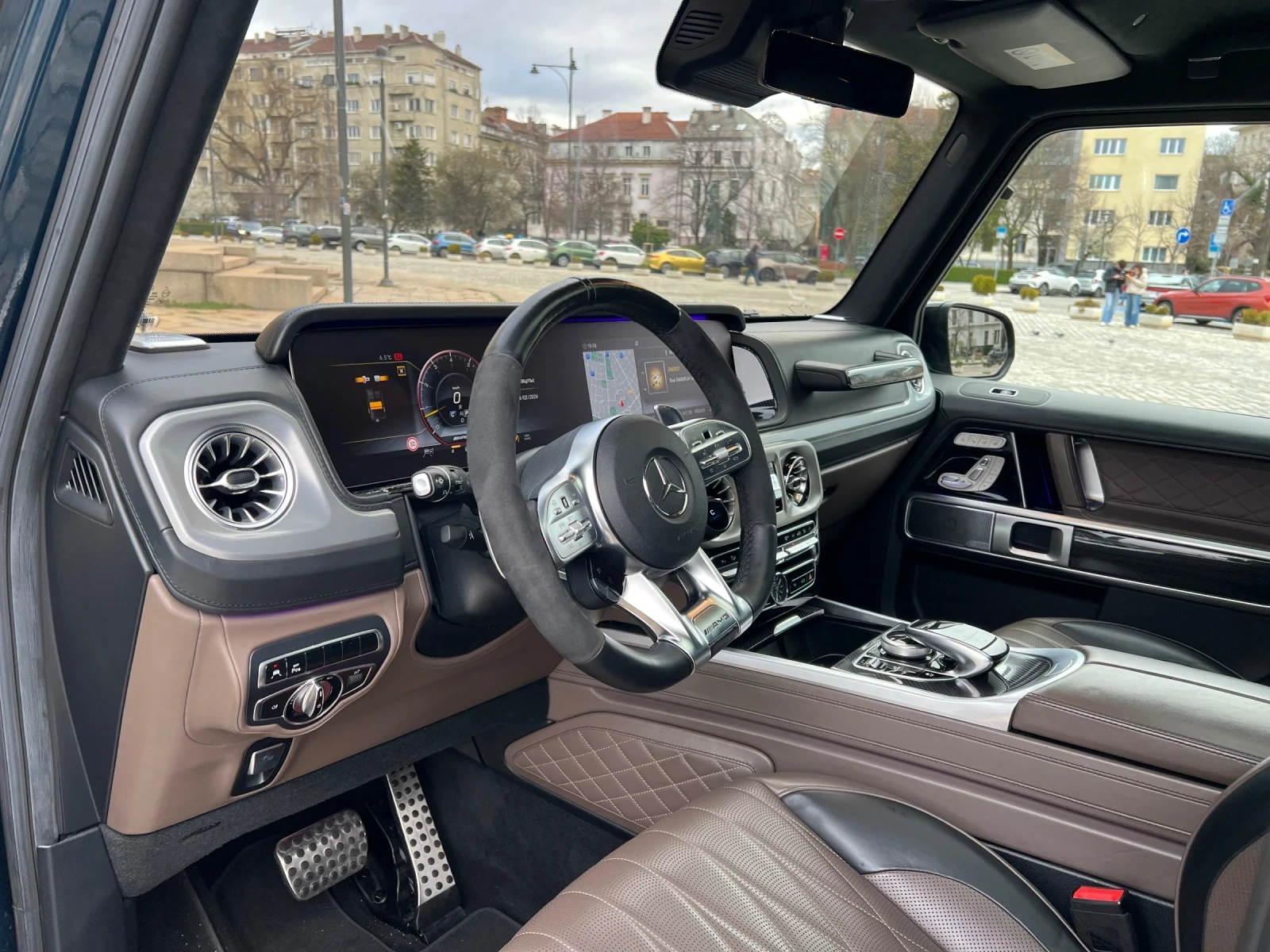 Mercedes-Benz G 63 AMG 4Matic* 3D Burm* Pano* 360* , снимка 5 - Автомобили и джипове - 54071117