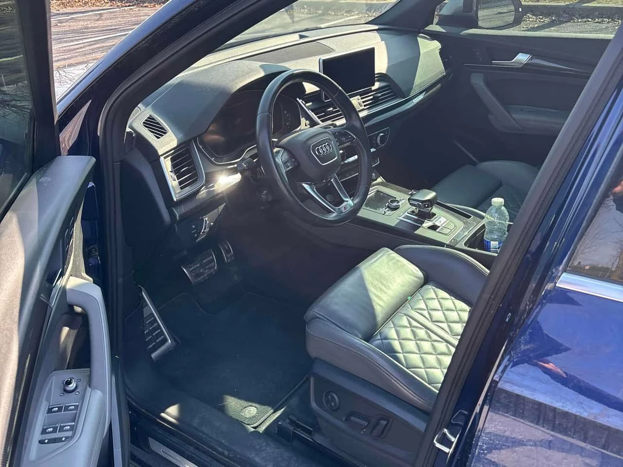 Audi SQ5 * Progressiv * CARFAX * 2 КЛЮЧА * ПАНО * KEYLESS, снимка 5 - Автомобили и джипове - 54141343