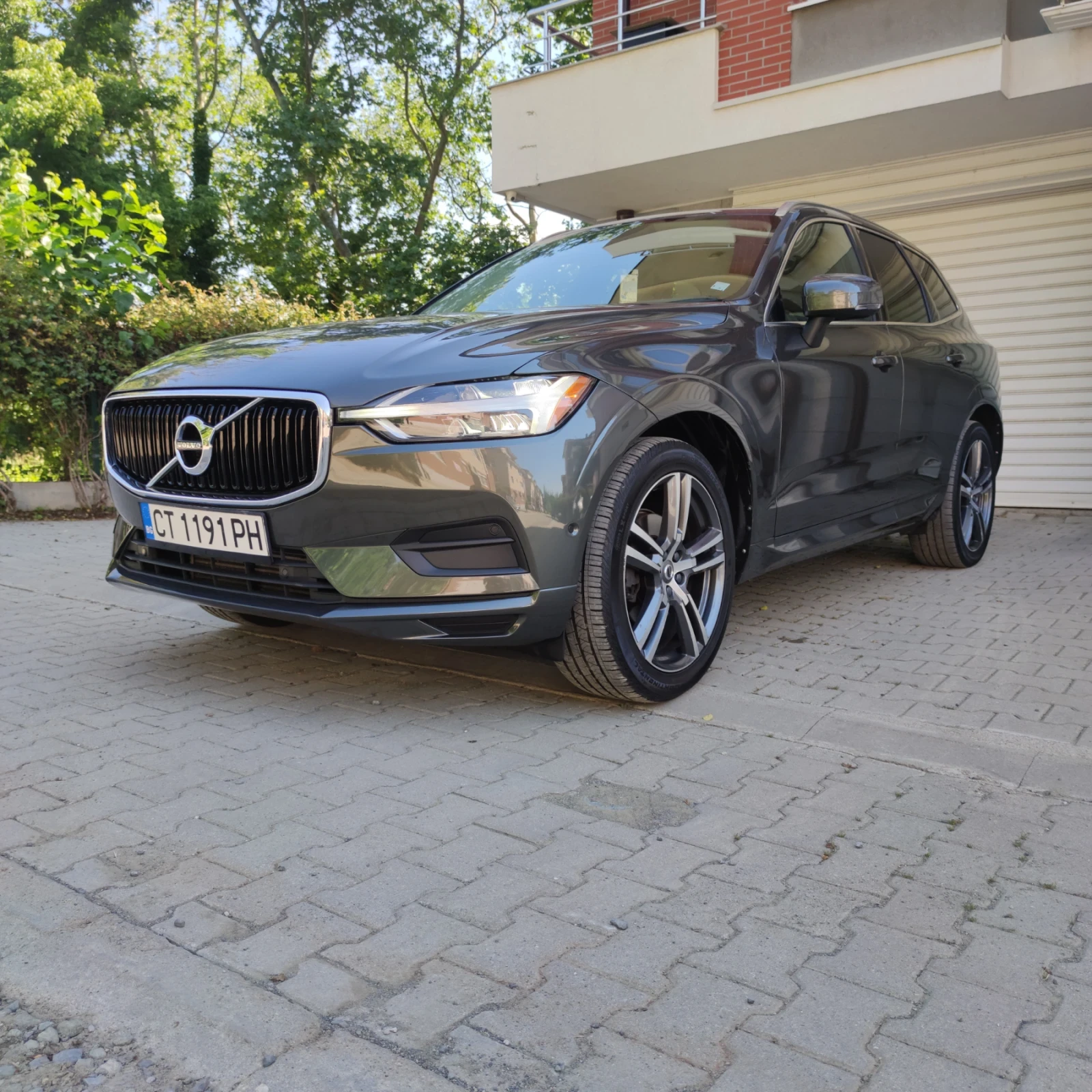 Volvo XC60 2.0 T5, снимка 2 - Автомобили и джипове - 54912473