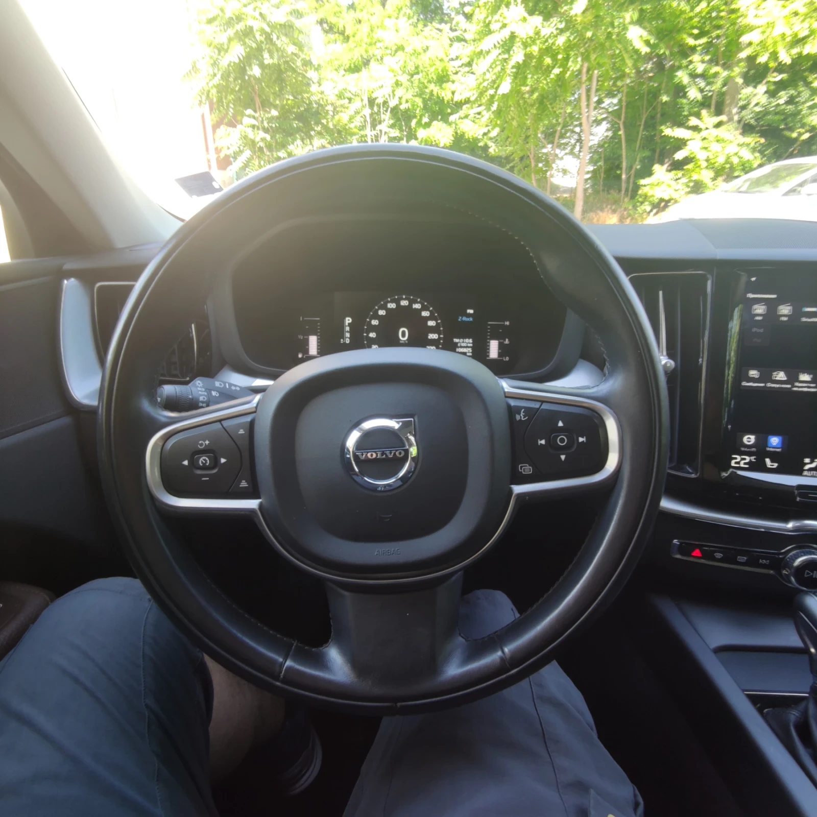 Volvo XC60 2.0 T5, снимка 11 - Автомобили и джипове - 54912473