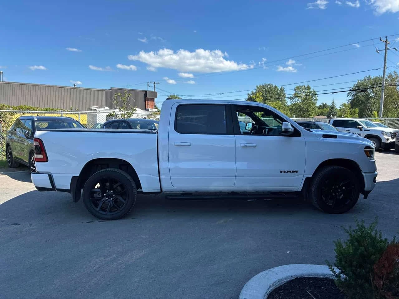 Dodge RAM 1500  Sport / CAMERA / CARFAX / АВТОКРЕДИТ , снимка 3 - Автомобили и джипове - 55591283