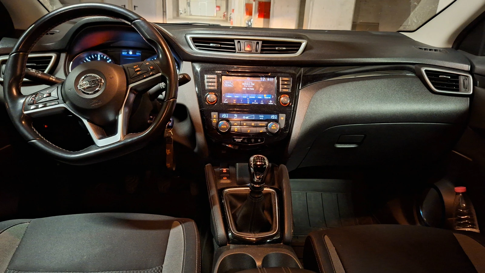 Nissan Qashqai 1.5 TD, снимка 8 - Автомобили и джипове - 55788701