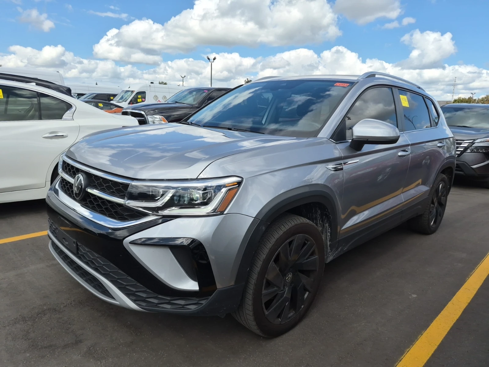 VW Taos Highline / АВТОКРЕДИТ