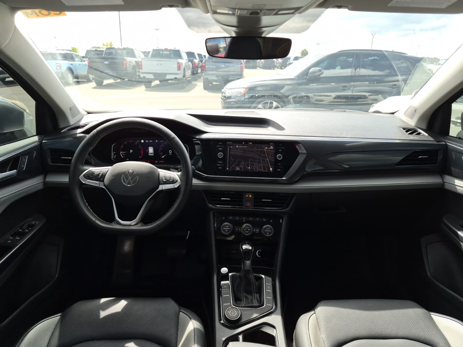 VW Taos Highline / АВТОКРЕДИТ, снимка 8 - Автомобили и джипове - 56741696