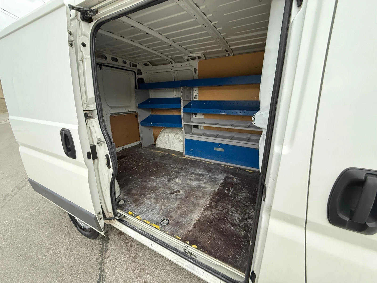 Peugeot Boxer 2.0HDI - изображение 10