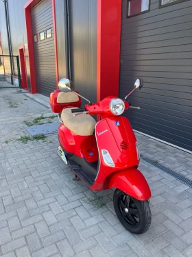     Vespa 50 LX