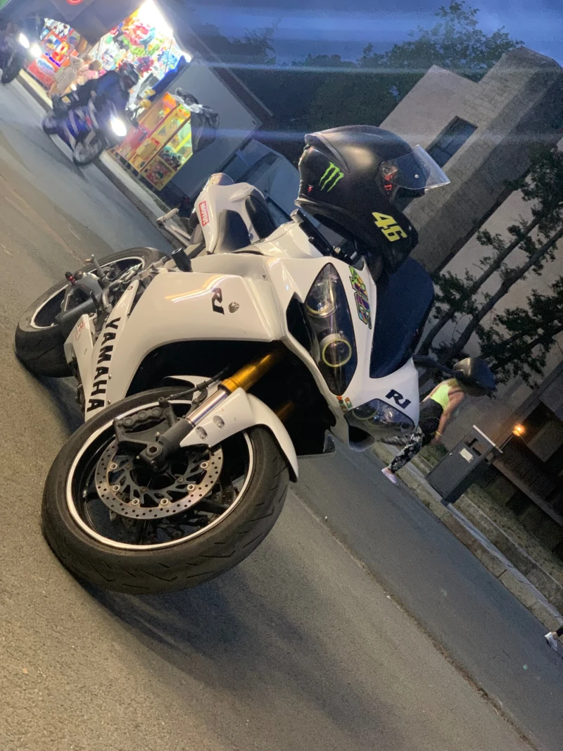 Yamaha YZF-R1, снимка 2 - Мотоциклети и мототехника - 52837758