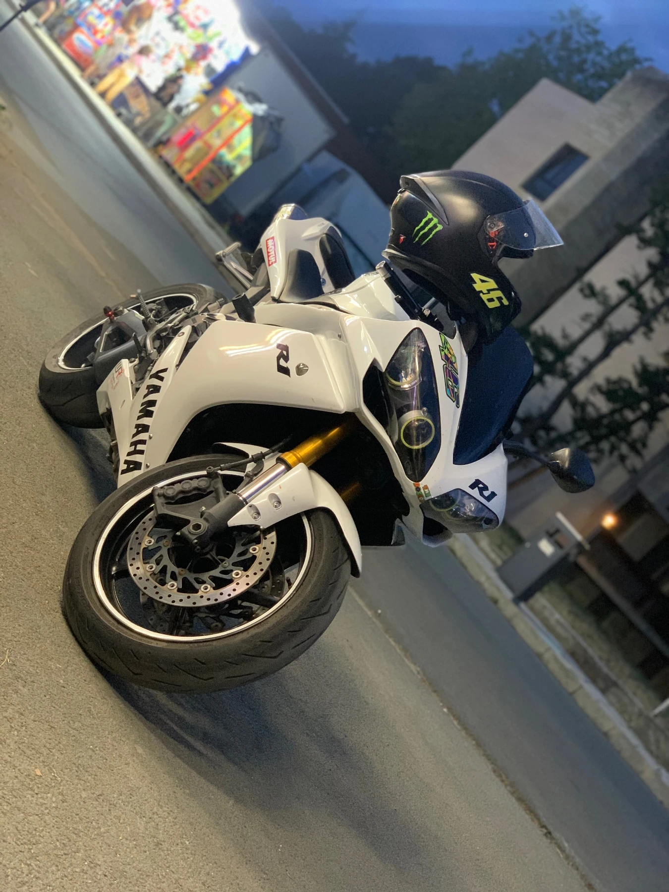 Yamaha YZF-R1, снимка 1