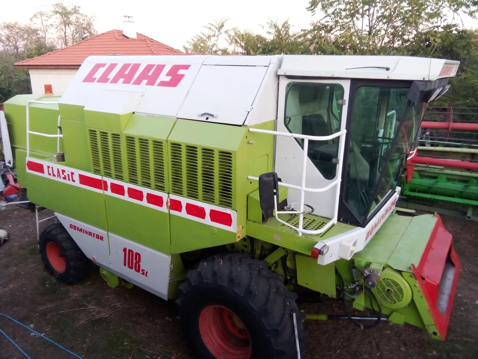 Комбайн Claas 108 SL , снимка 9 - Селскостопанска техника - 54451625