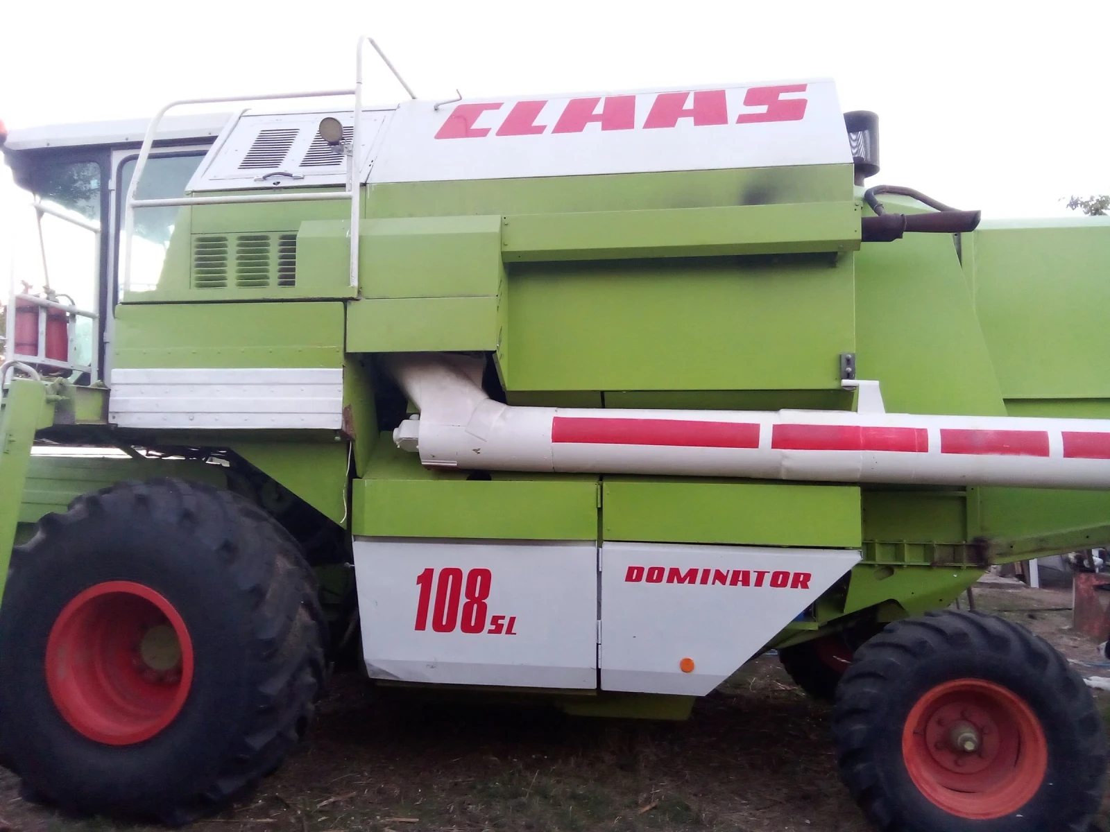 Комбайн Claas 108 SL , снимка 8 - Селскостопанска техника - 54451625