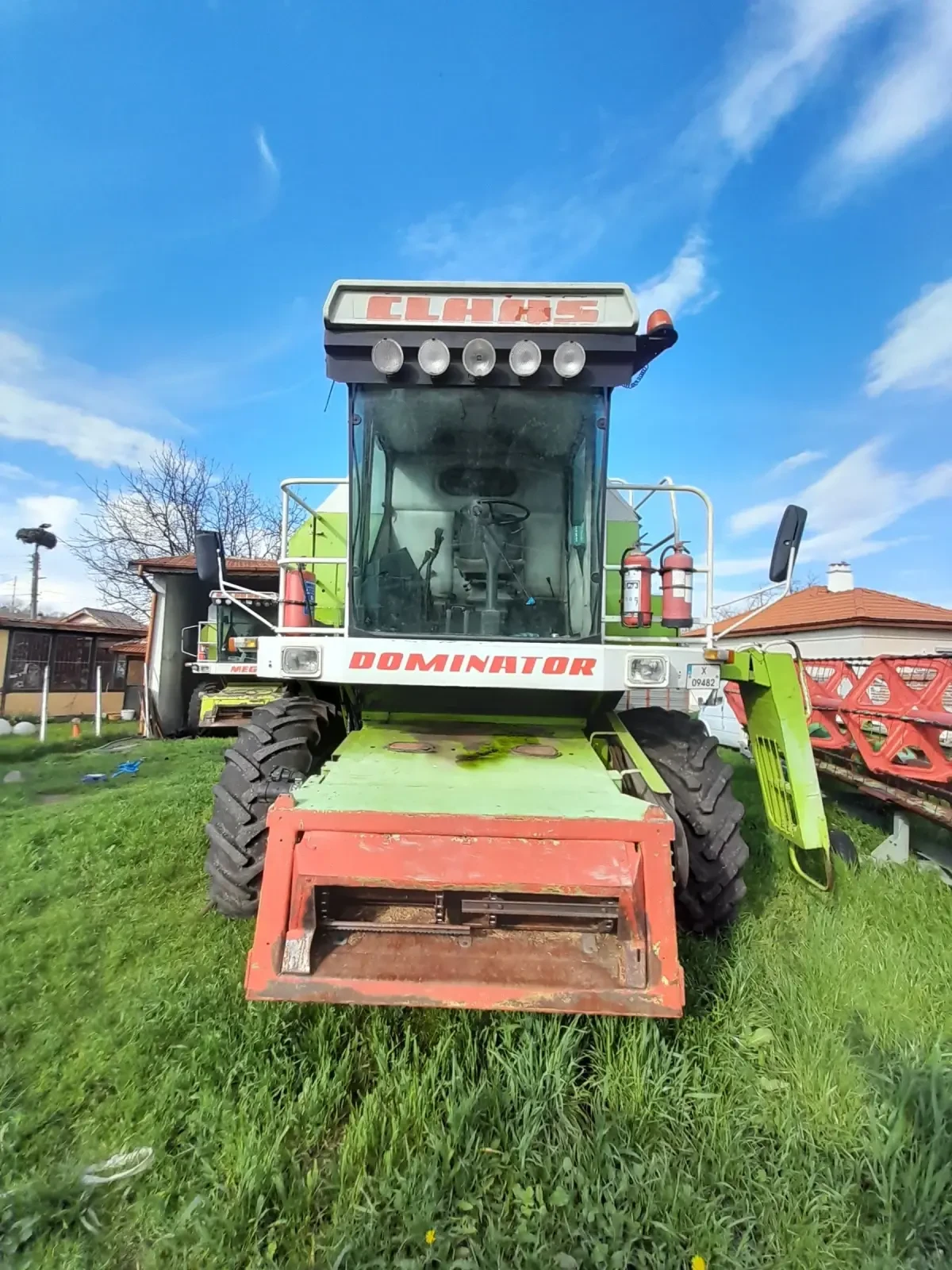 Комбайн Claas 108 SL , снимка 2 - Селскостопанска техника - 54451625