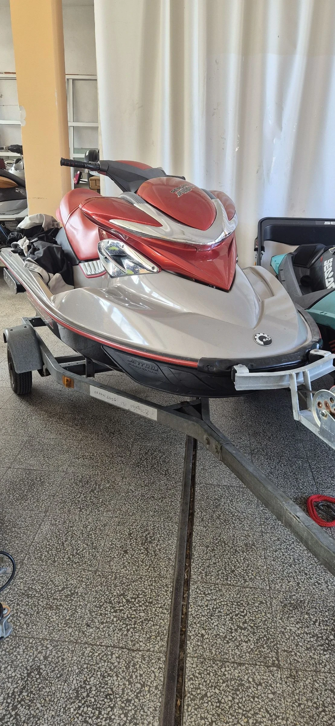 Джет Bombardier Sea Doo RXP 255