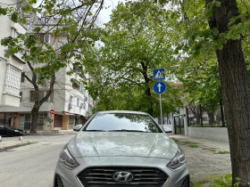 Hyundai Sonata НАЛИЧНА! РЕГИСТРИРАНА!, снимка 7 - Автомобили и джипове - 45662343