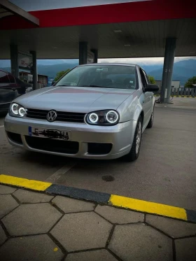     VW Golf * * 