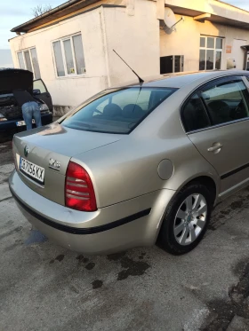 Skoda Superb 1.8 т бензин , снимка 15