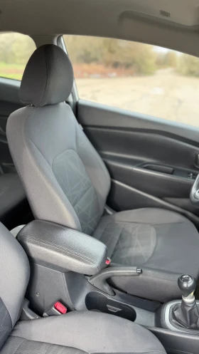 Kia Rio Kia Rio 1.2 бензин   Реални км! Проверим по VIN! - 3700 € / 7236.57 лв. - 65092260 7