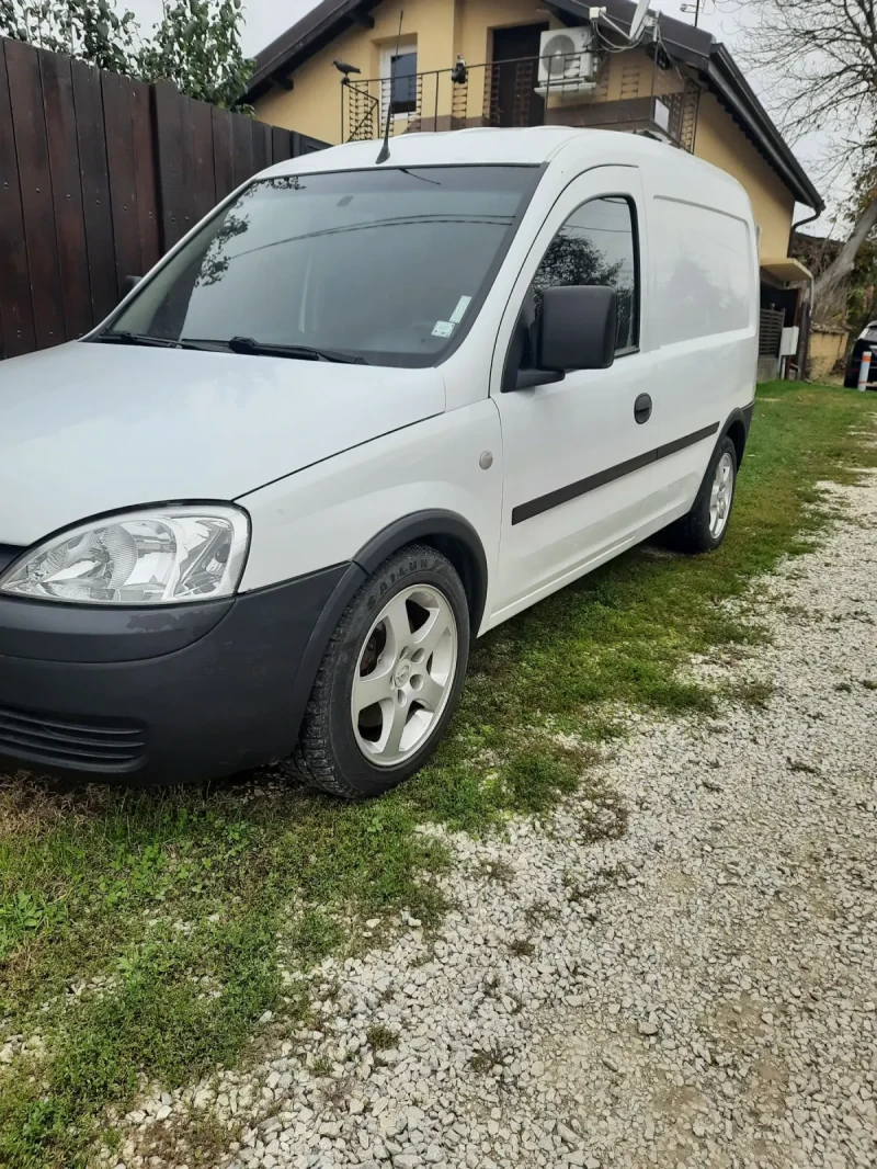 Opel Combo 1.7 CDTI, снимка 15 - Автомобили и джипове - 46872406