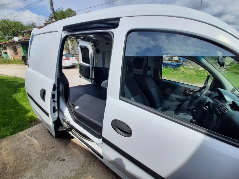 Opel Combo 1.7 CDTI, снимка 2 - Автомобили и джипове - 46872406