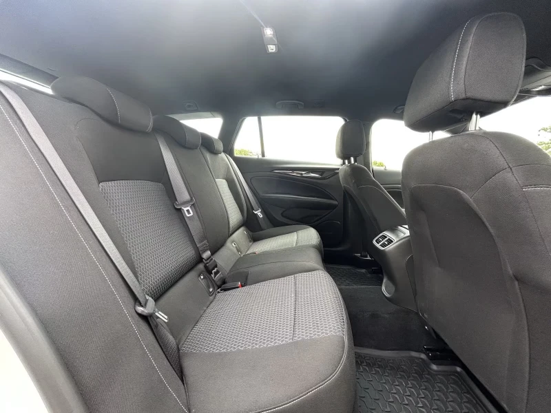 Opel Insignia 1.5/ELEGANCE/122HP/CARPLAY/AMBI/CRUISEC/KLESS/912f, снимка 15 - Автомобили и джипове - 52307515