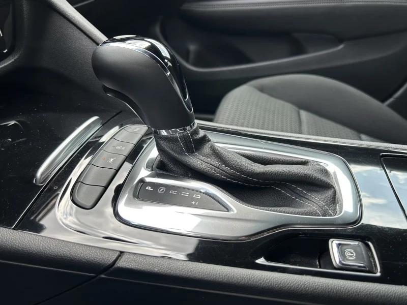 Opel Insignia 1.5/ELEGANCE/122HP/CARPLAY/AMBI/CRUISEC/KLESS/912f, снимка 14 - Автомобили и джипове - 52307515