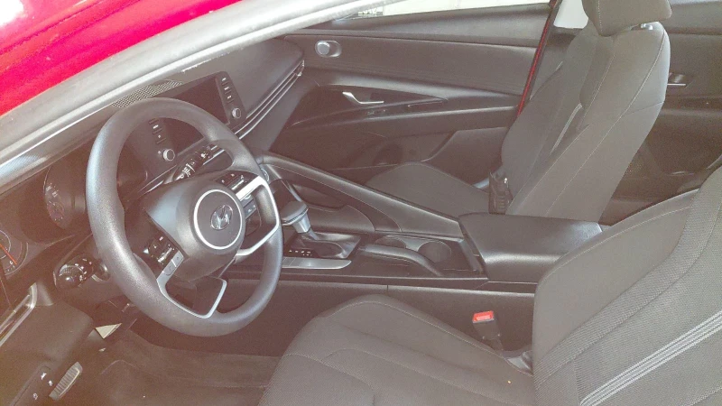 Hyundai Elantra, снимка 4 - Автомобили и джипове - 52471896