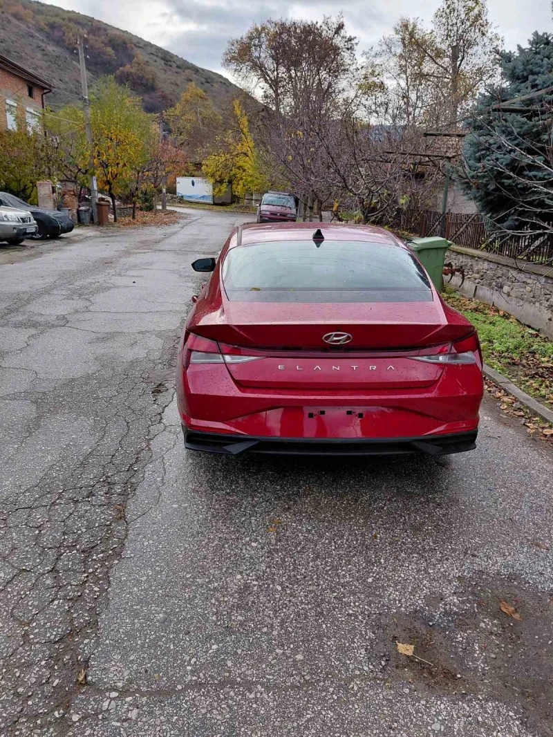 Hyundai Elantra, снимка 2 - Автомобили и джипове - 52471896