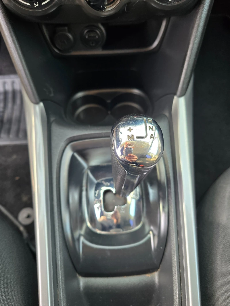 Peugeot 2008 FACELIFT * 100к.с.., снимка 12 - Автомобили и джипове - 52632809