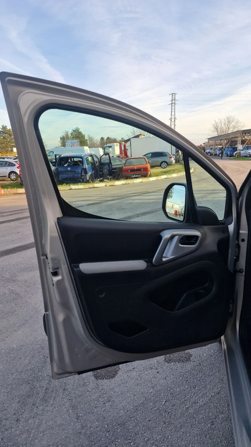 Peugeot Partner 1.6HDI, снимка 9 - Автомобили и джипове - 52725756