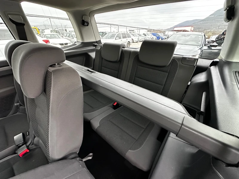 VW Touran 2.0TDI 140к.с 7местен, снимка 16 - Автомобили и джипове - 52756487