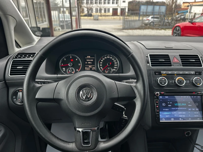 VW Touran 2.0TDI 140к.с 7местен, снимка 10 - Автомобили и джипове - 52756487